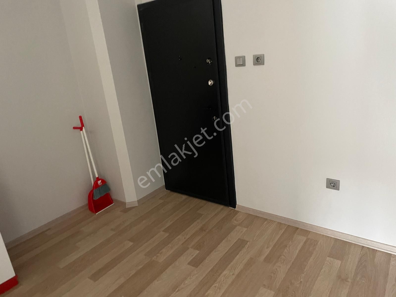Bursa Kılıç Tan İnönü Cd Yuvam İşhanda Kiralık 25m2 Ofis İşyeri - Görsel 15