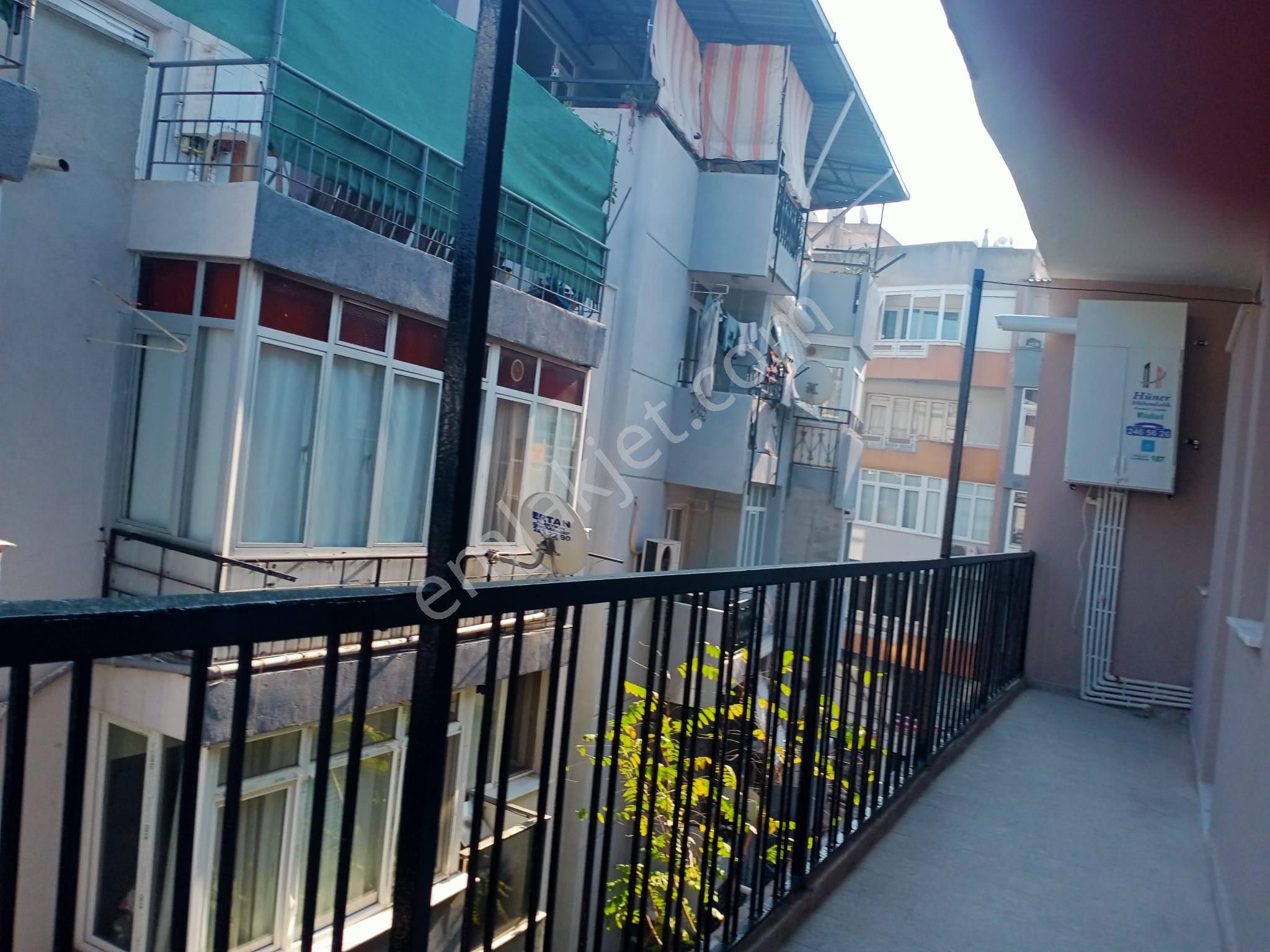 Hatay Noktada Caddeye Yakın Yenilenmiş Doğalgazlı 3+1 Kiralık Daire - Görsel 16