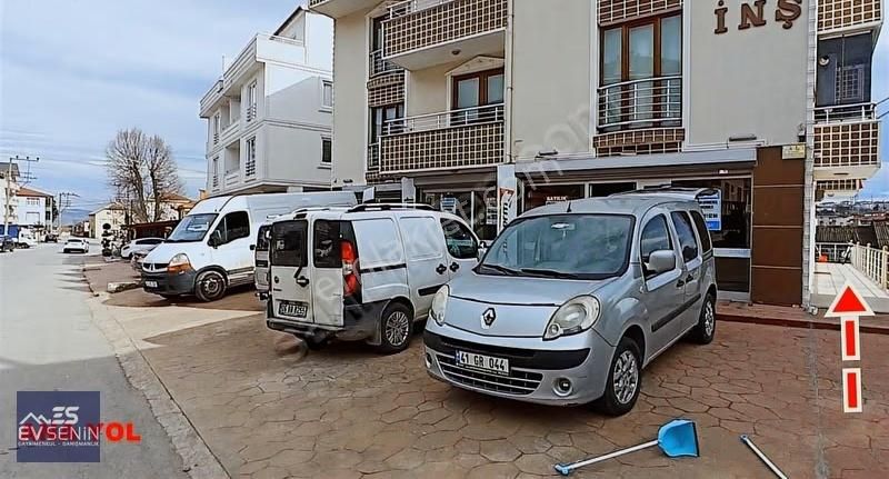 Başiskele Barbaros Mah. Millet Cd. 265 M2 Satılık Depolu İşyeri - Görsel 9