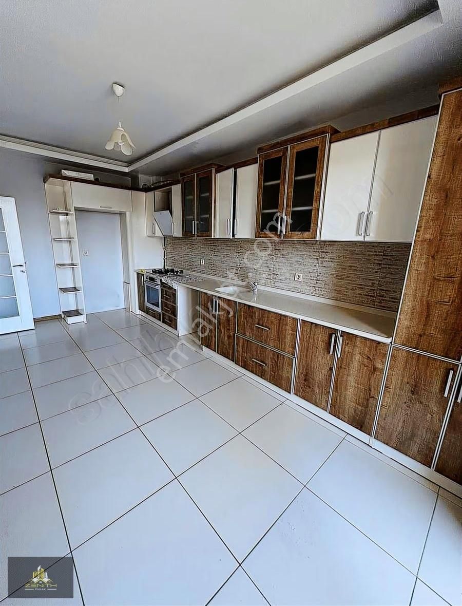 Parsana Mah. Ahmet Yesevi Caddesi Yanı 3+1 160 M2 Satılık Daire - Görsel 2