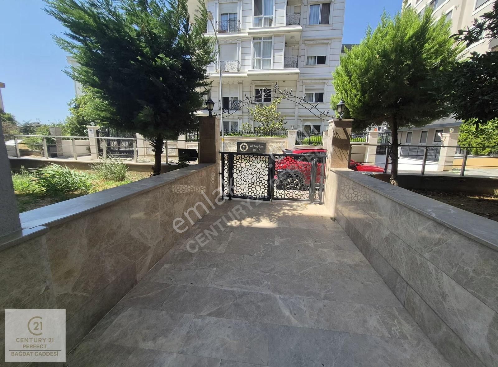 Maltepe Yalı Mah.sahile 2 Bina Mesafede Satılık 2+1 Daire - Görsel 3