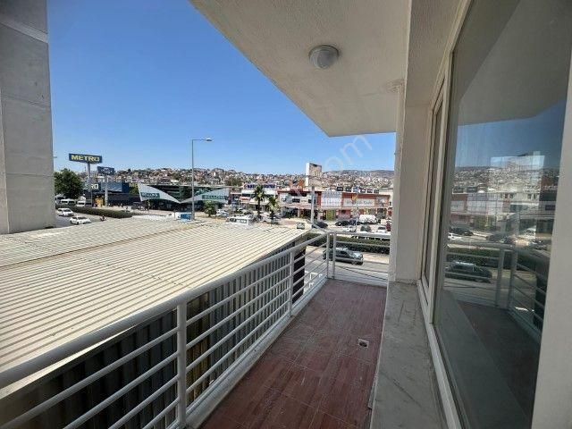 Çiğli Merkezde 2+1 Satılık Daire - Görsel 8