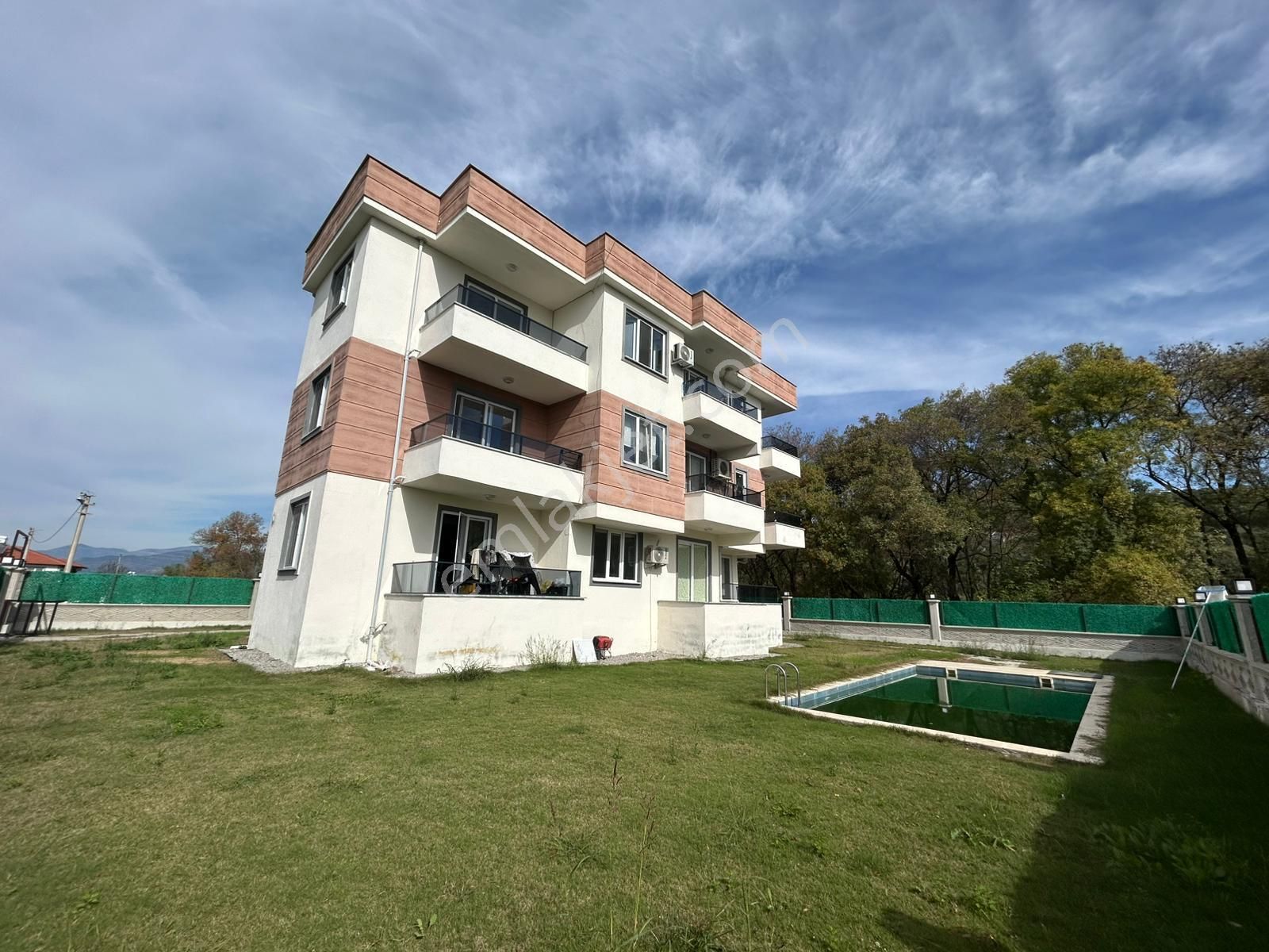 Dalaman'da Doğa Manzaralı Butik Havuzlu Sitede Satılık Daire - Görsel 13