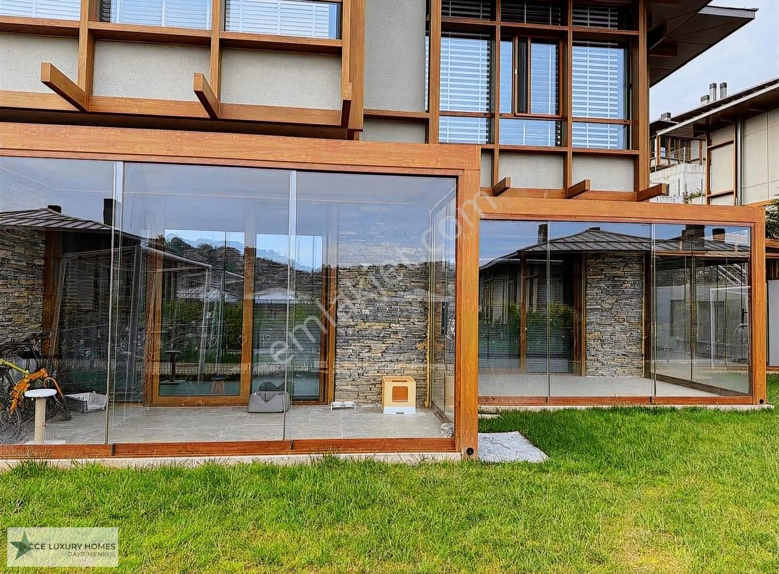 Acil İhtiyaçtan Satılık Düşler Vadisi'nde 4+1 Asansörlü Villa - Görsel 10