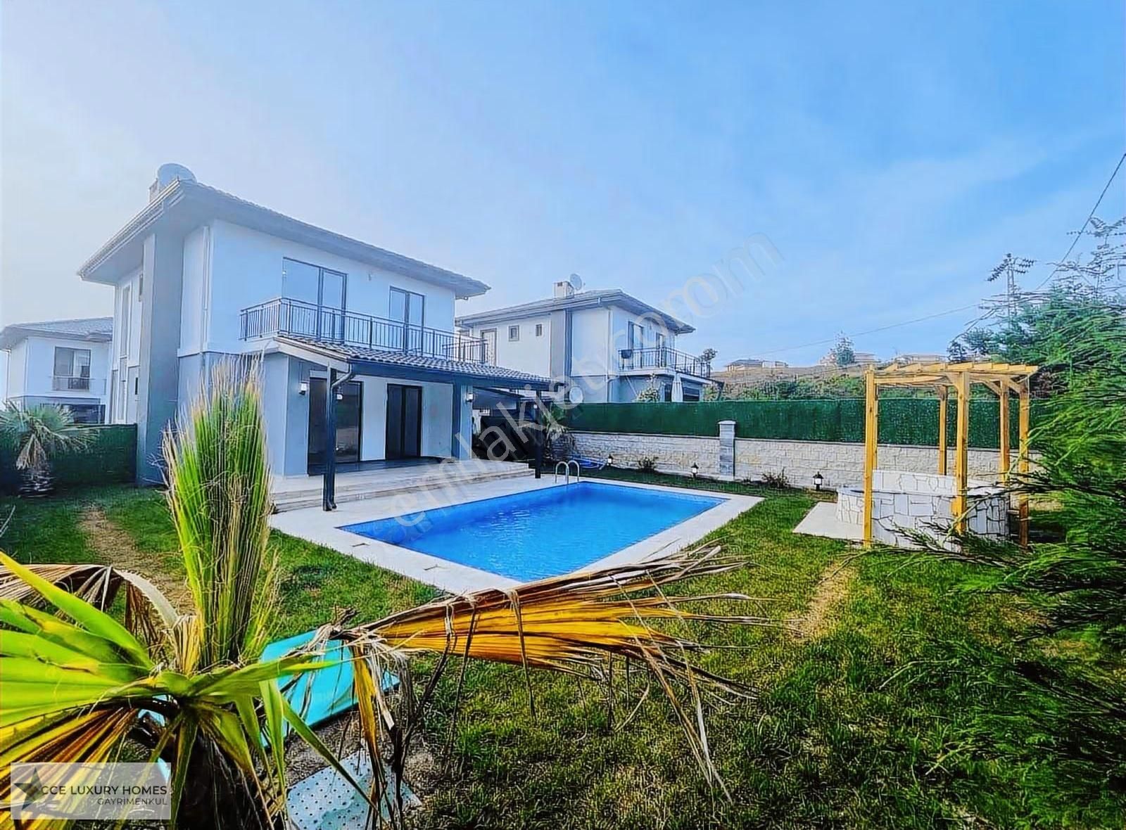 Şile Kurna'da Butik Site İçi Müstakil Havuzlu Satılık Villa - Görsel 23