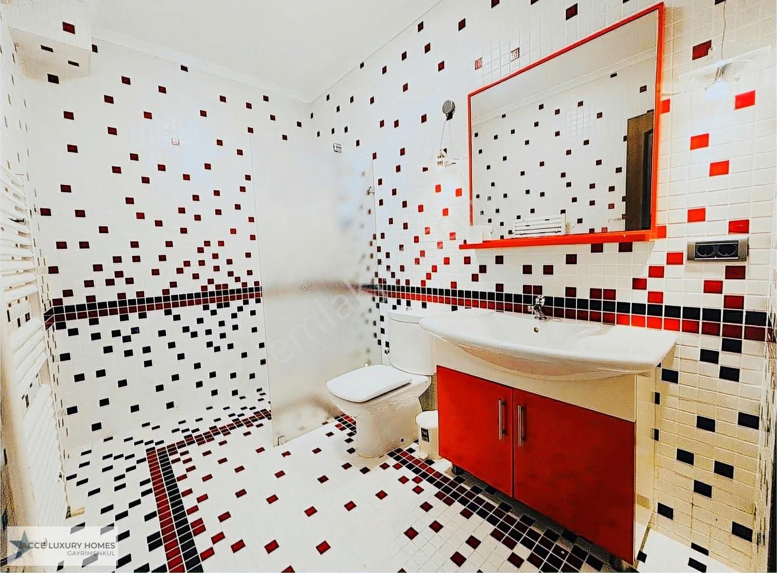 Beykoz Yavuz Selimde Lüks 2 Villa Havuzlu 360° Manzaralı - Görsel 33