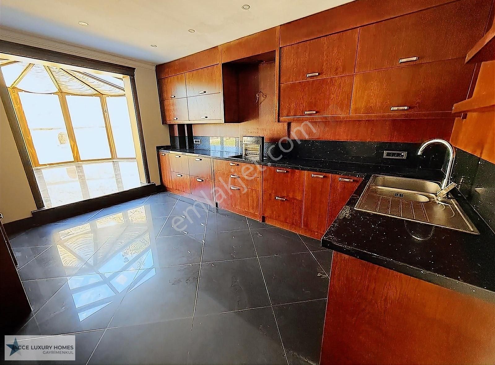 Tek Yetkili Çavuşbaşı'nda Oturuma Hazır Kiralık Villa - Görsel 26