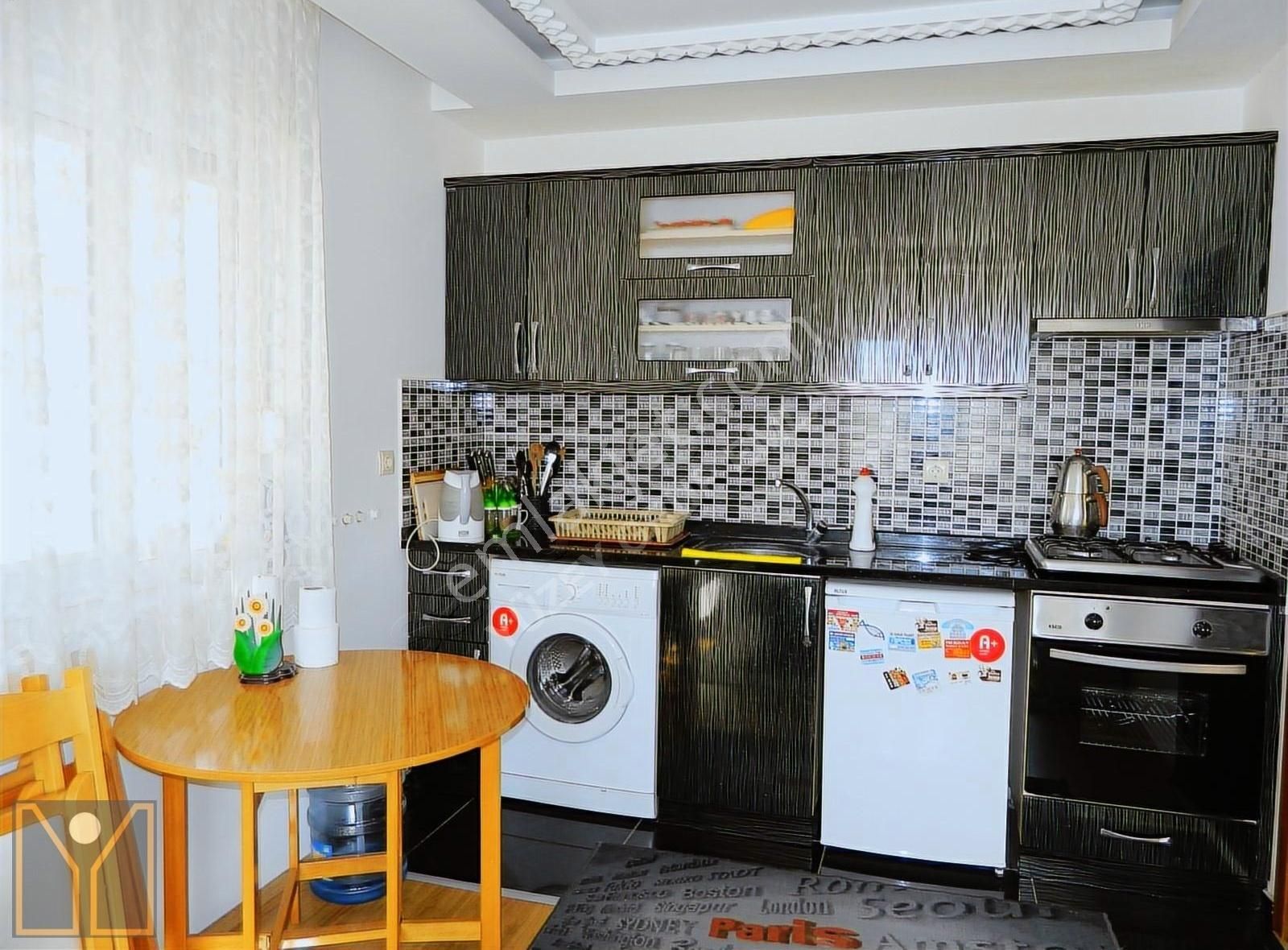 Açık Otoparklı Tek Blok Yapıda, Yüksek Giriş Balkonlu Ferah 2+1 - Görsel 3