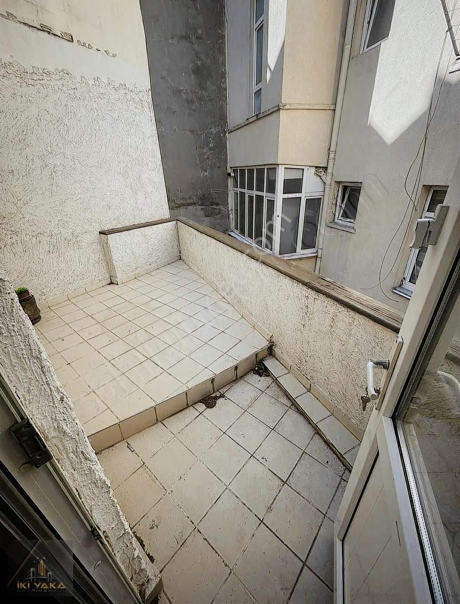 İkiyaka' Dan Kuzguncuğun En İşlek Yerinde İşyerine Uygun 1+1 - Görsel 18