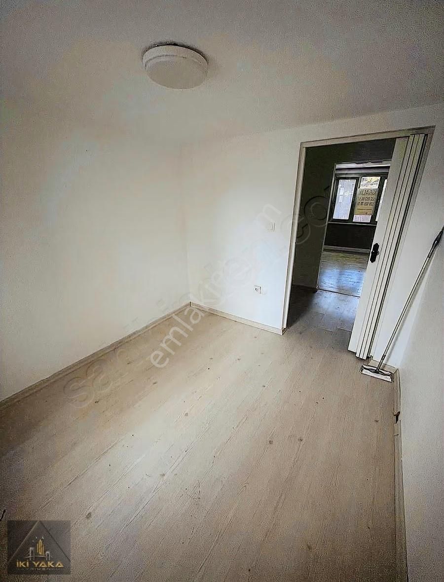 İkiyaka' Dan Kuzguncuğun En İşlek Yerinde İşyerine Uygun 1+1 - Görsel 17