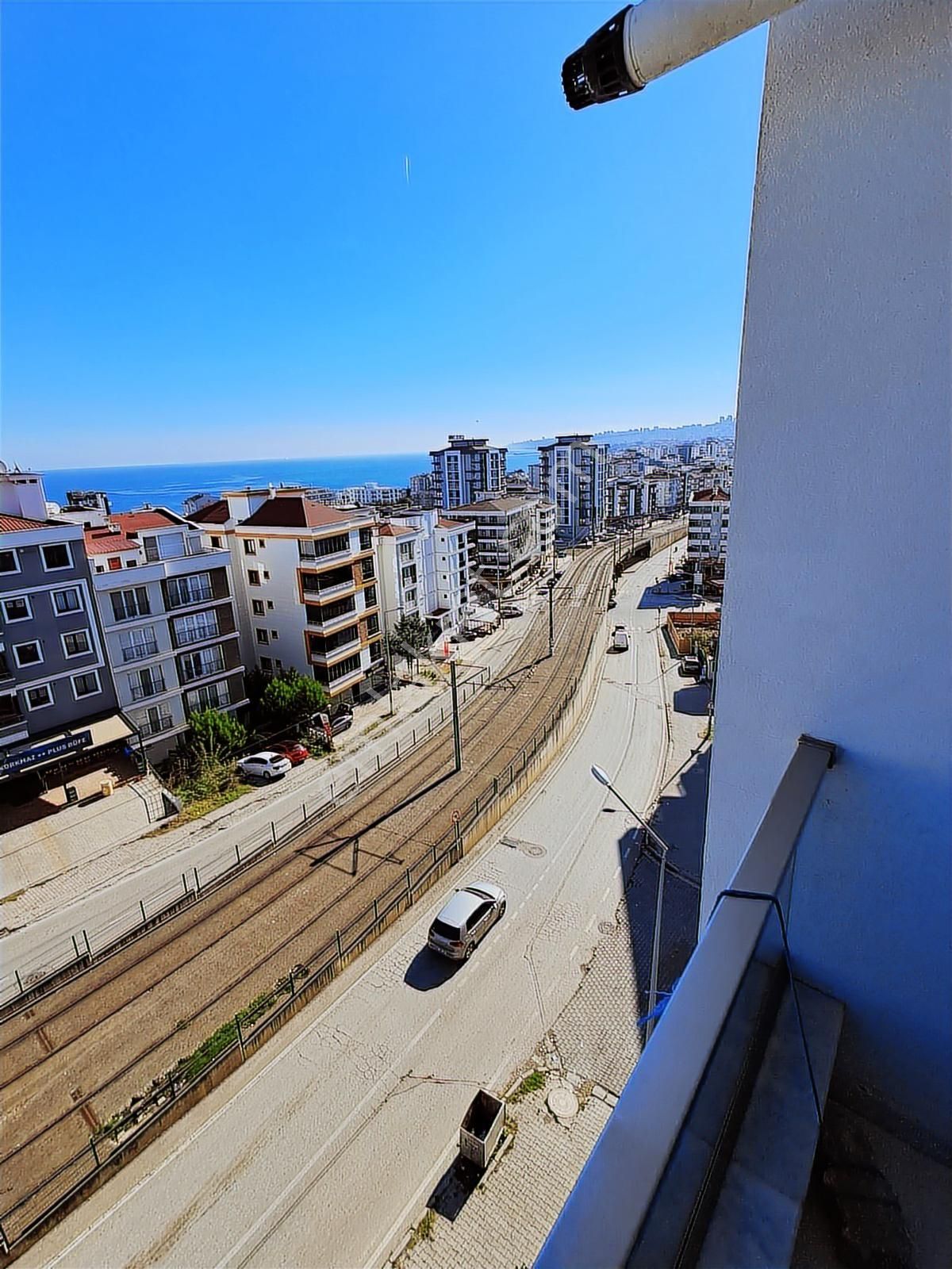 Samsun Atakum Körfez 1+1 Tramvaya Cephe Deniz Man Eşyalı Satılık - Görsel 2