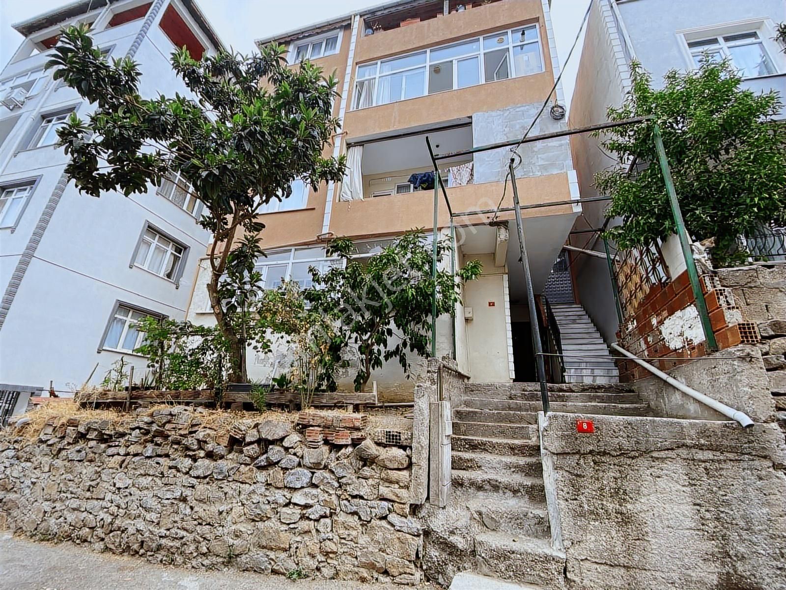 Pendik Esenyalı'da Satılık 2+1 Daire