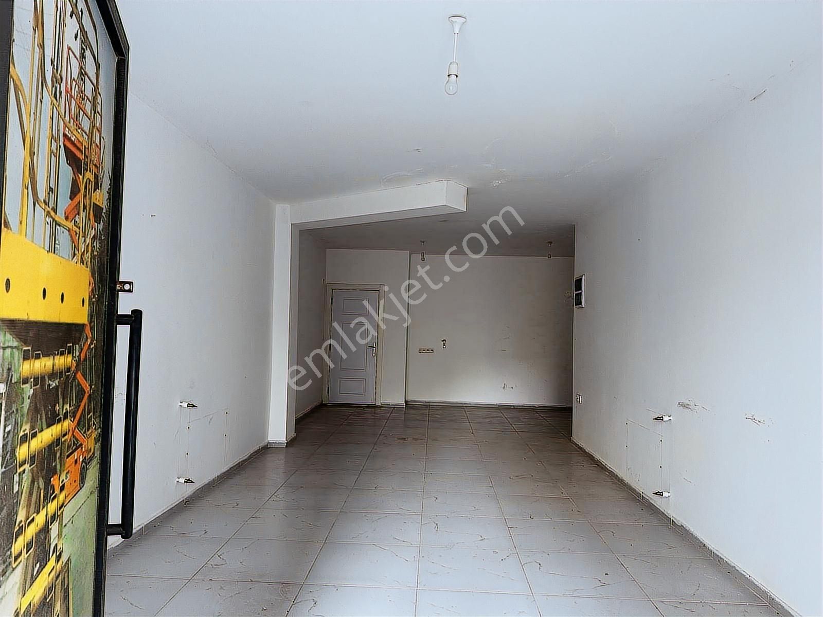 Tuzla Yayla Mahallesinde Cadde Üzeri Satılık Dükkan - Görsel 5