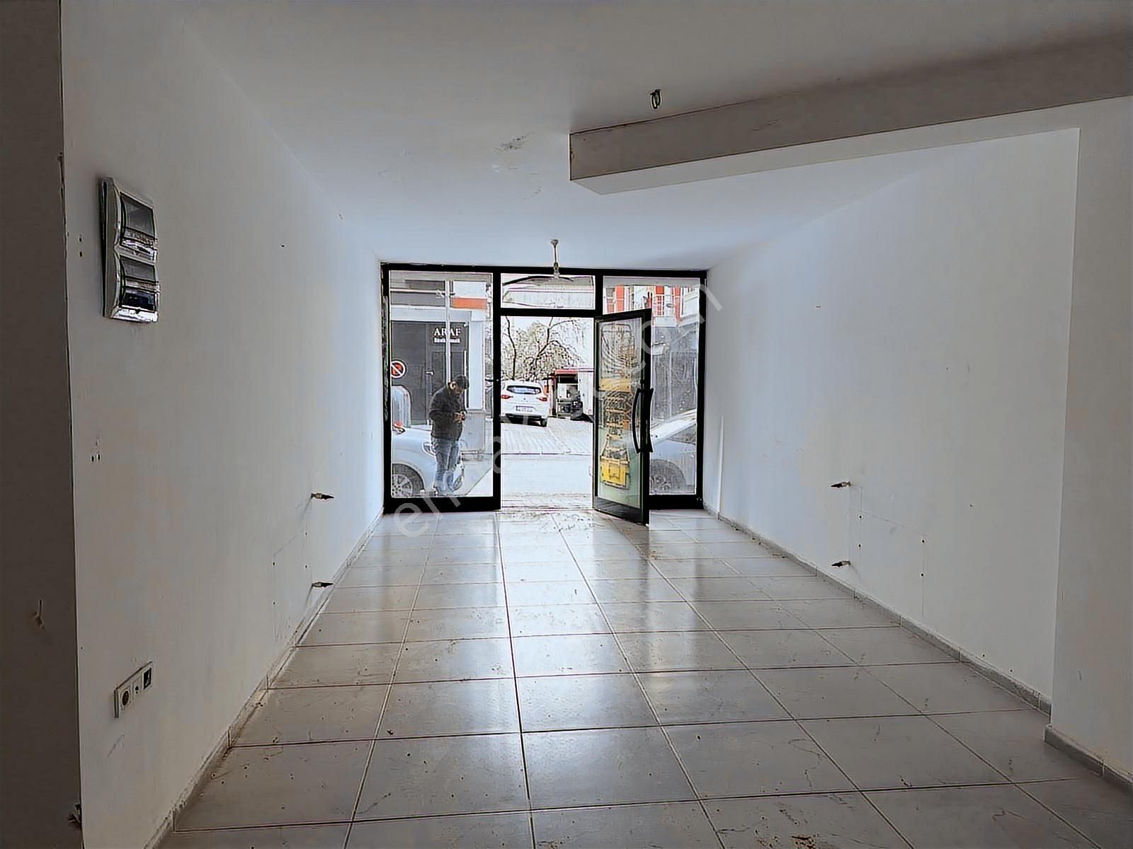 Tuzla Yayla Mahallesinde Cadde Üzeri Satılık Dükkan - Görsel 11