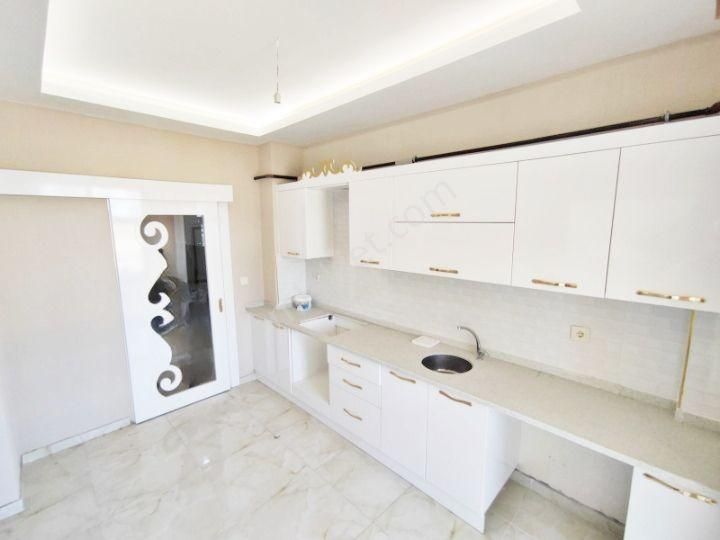 Fıstıklık'ta Ferah Ebeveyn Banyolu Masrafsız Bakımlı 3+1 Daire - Görsel 3