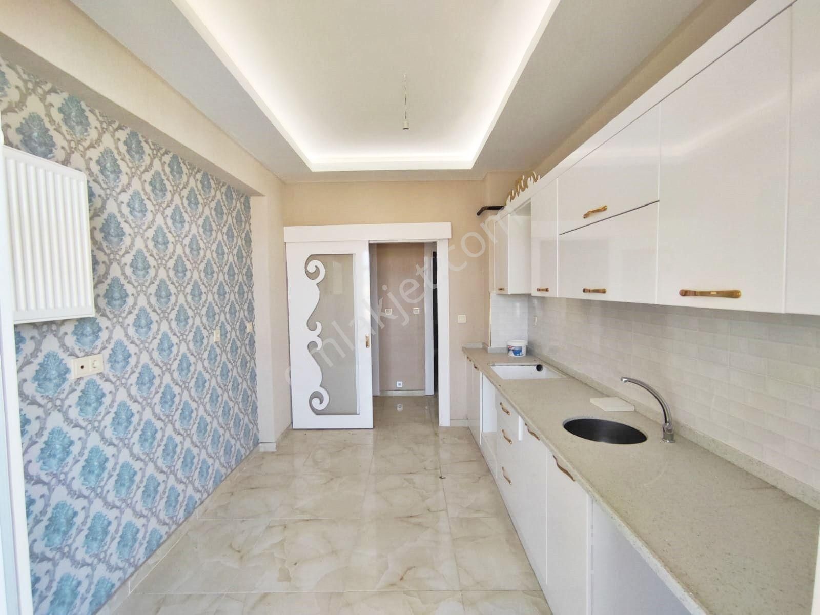 Fıstıklık'ta Ferah Ebeveyn Banyolu Masrafsız Bakımlı 3+1 Daire - Görsel 4