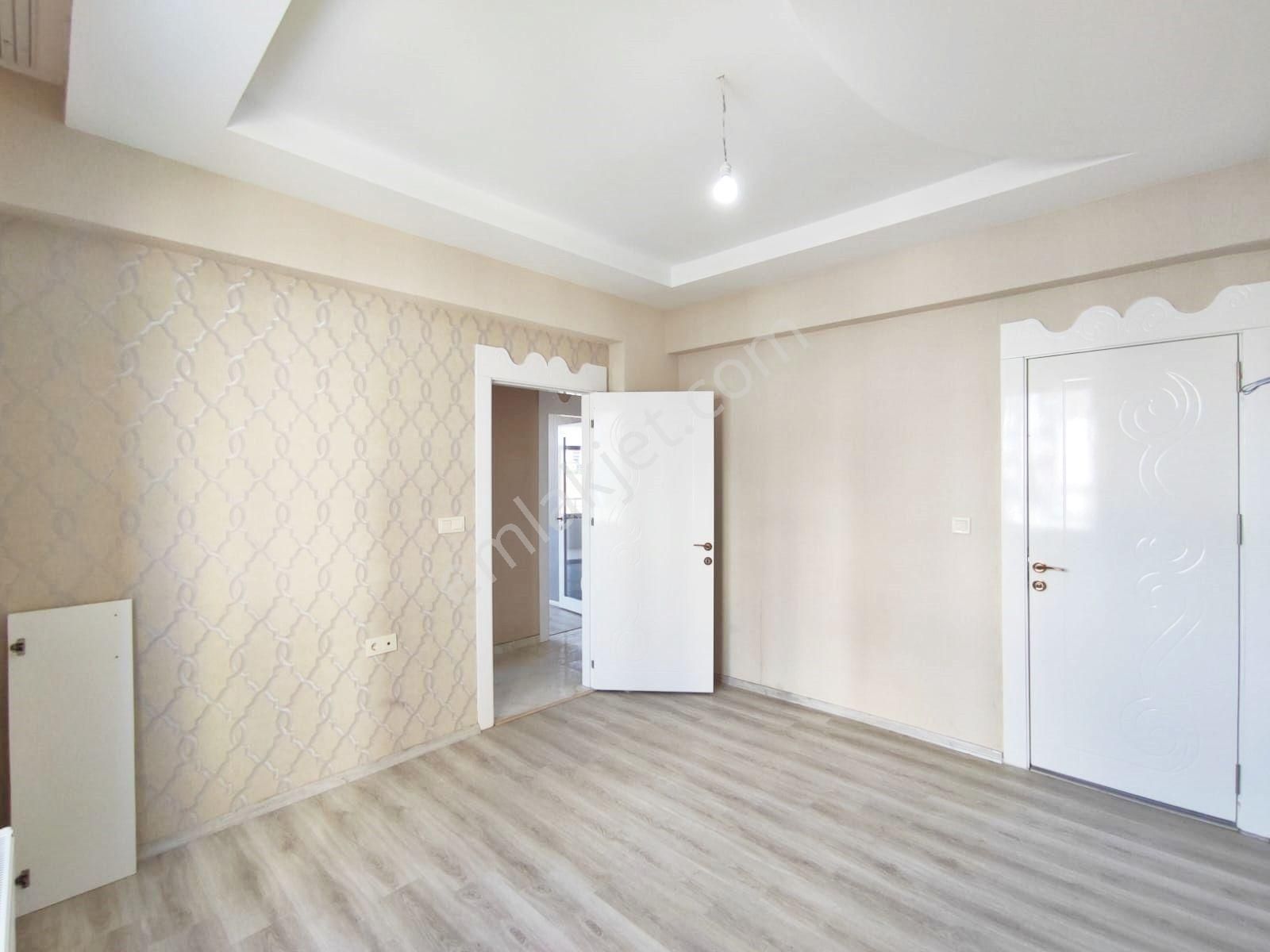 Fıstıklık'ta Ferah Ebeveyn Banyolu Masrafsız Bakımlı 3+1 Daire - Görsel 15