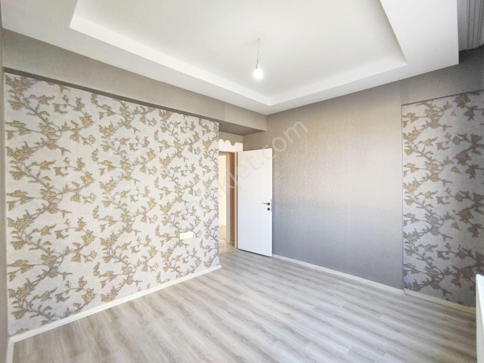 Fıstıklık'ta Ferah Ebeveyn Banyolu Masrafsız Bakımlı 3+1 Daire - Görsel 12