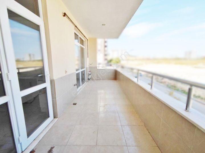 Fıstıklık'ta Ferah Ebeveyn Banyolu Masrafsız Bakımlı 3+1 Daire - Görsel 5