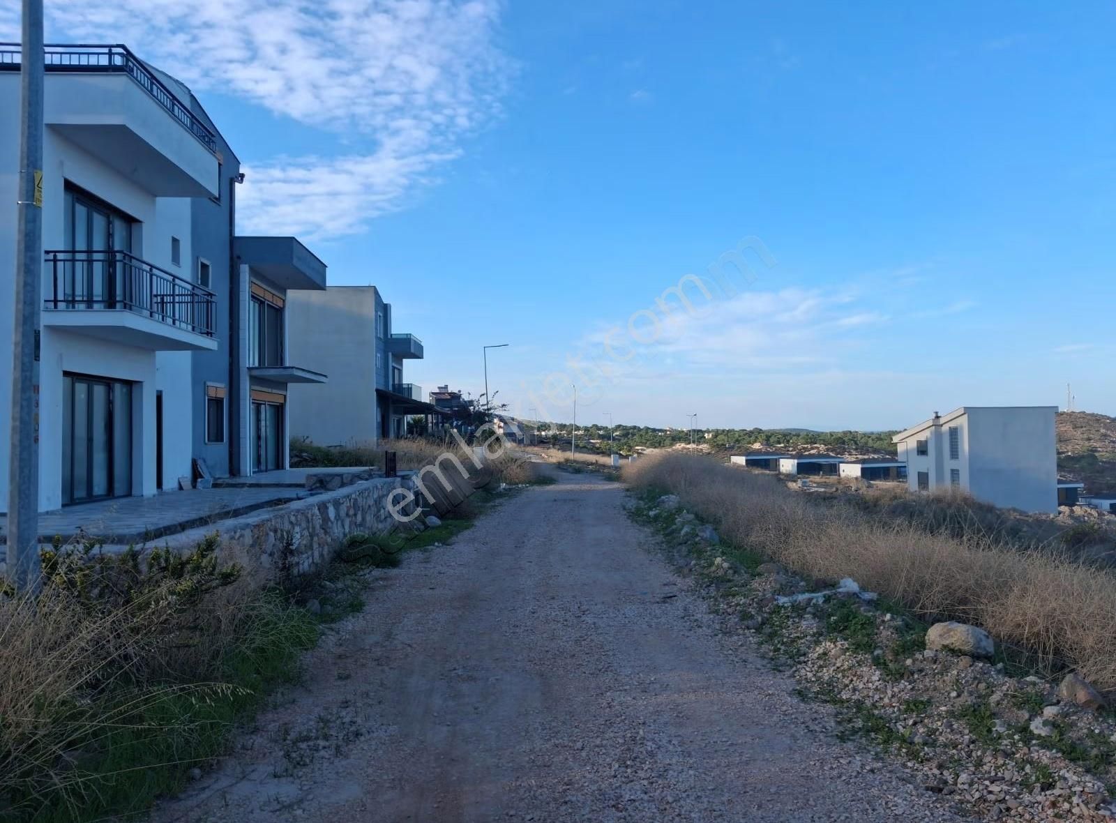 Mordogan Kamukentte 270 M2 2.5 Kat Dublex Vılla Imarlı Arsa - Görsel 5