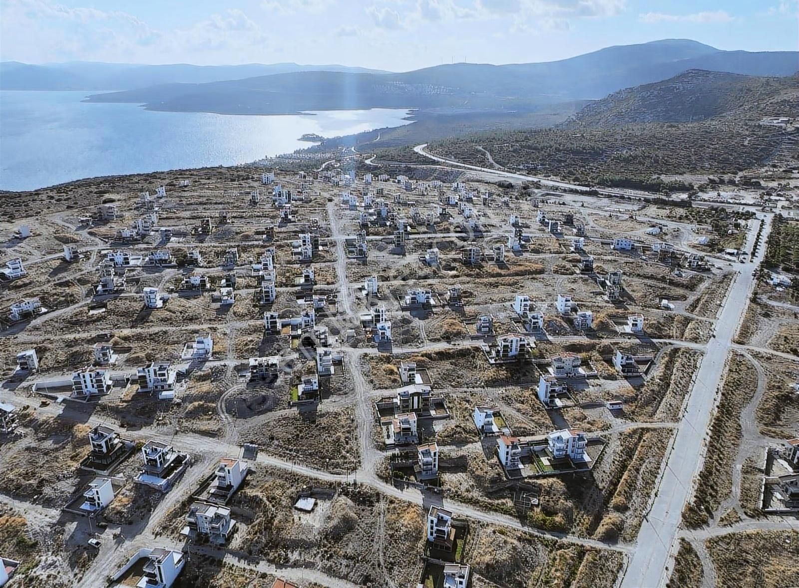 Mordogan Kamukentte 270 M2 2.5 Kat Dublex Vılla Imarlı Arsa - Görsel 21