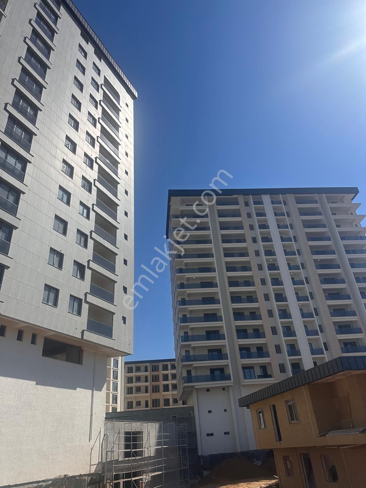 Tuzla Aydınlı'da Fgm Yapı Gloria Sitesi İçerisinde Satılık 3+1 - Görsel 3