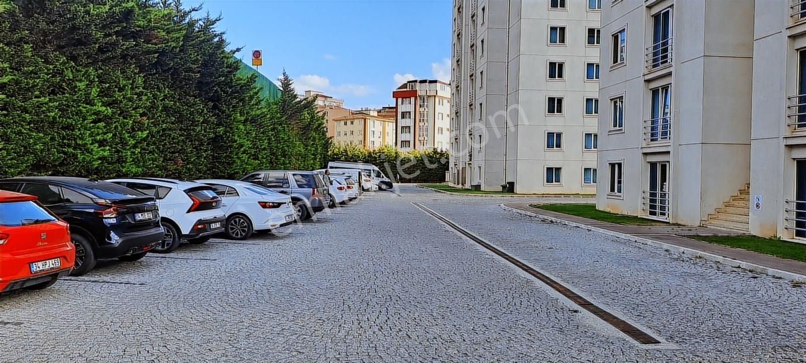 Yakacık Panorama Towers Site İçi Satılık 1+1 Daire - Görsel 4