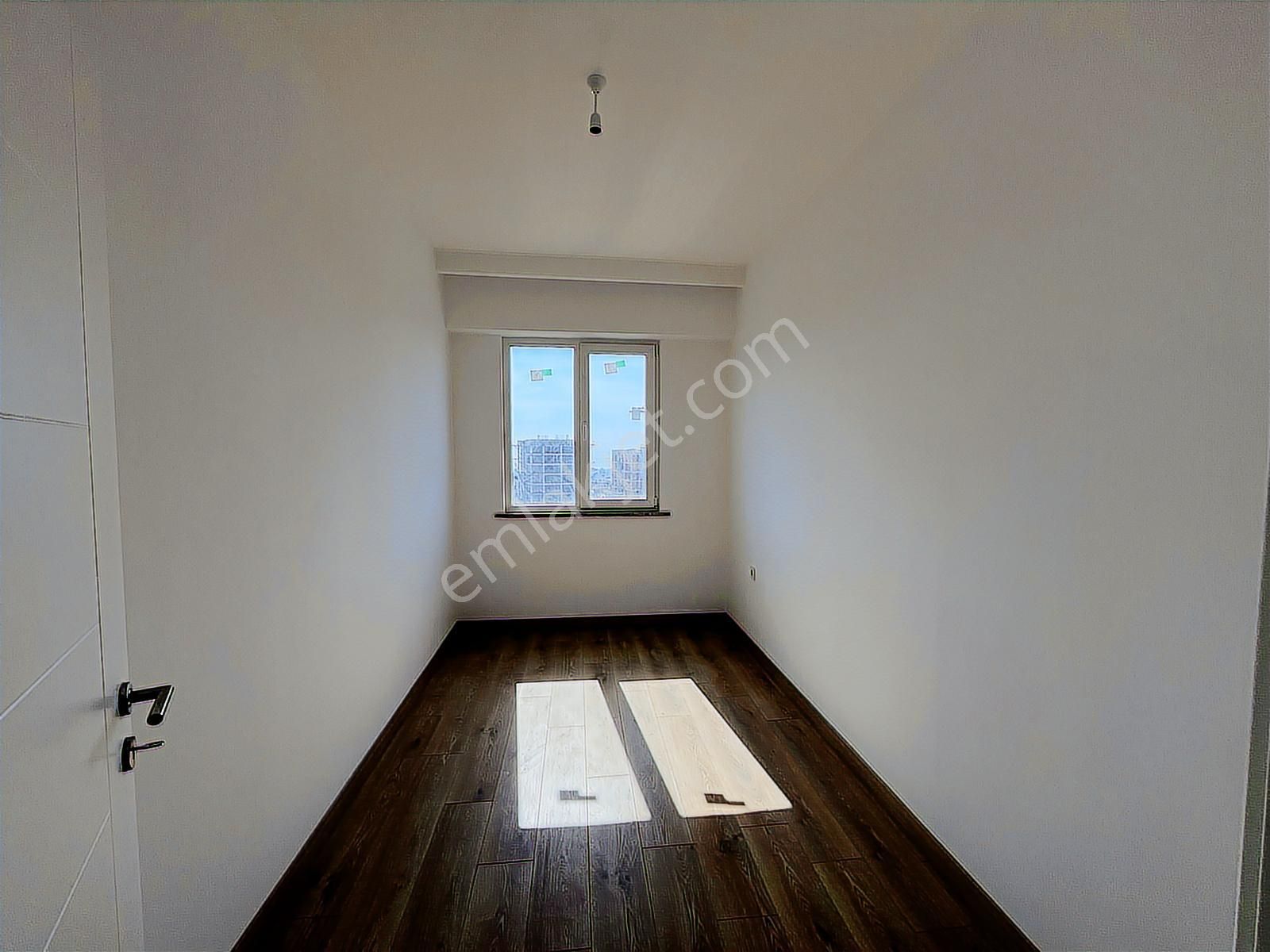 Yakacık'ta 3+1 Satılık Deniz Manzaralı Oturuma Hazır Sıfır Daire - Görsel 27