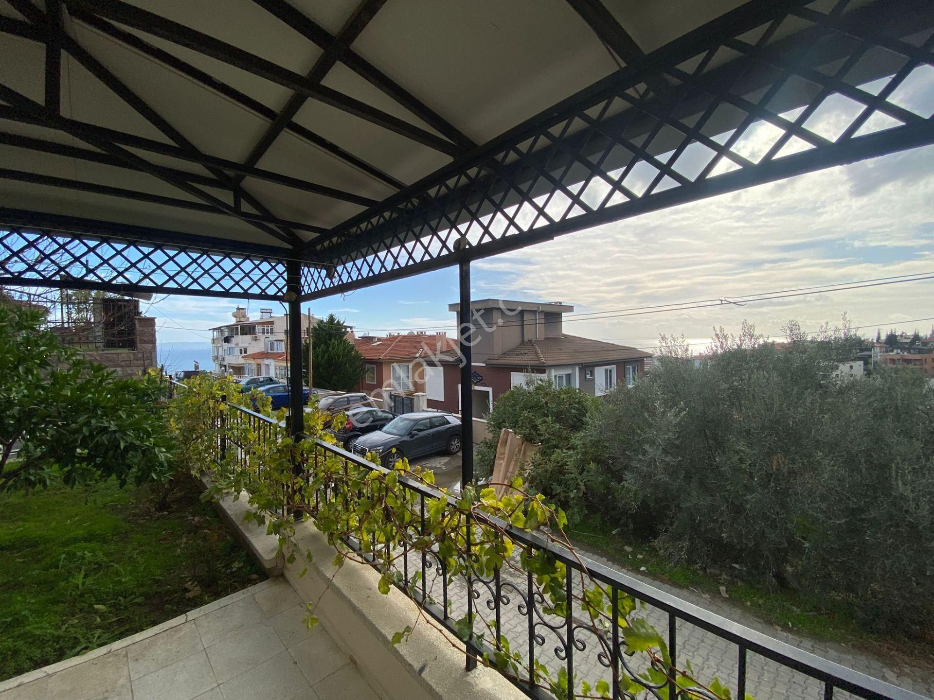 Cb King Den Altınolukda Deniz Manzaralı Komple Satılık 3 Katlı Bina - Görsel 9