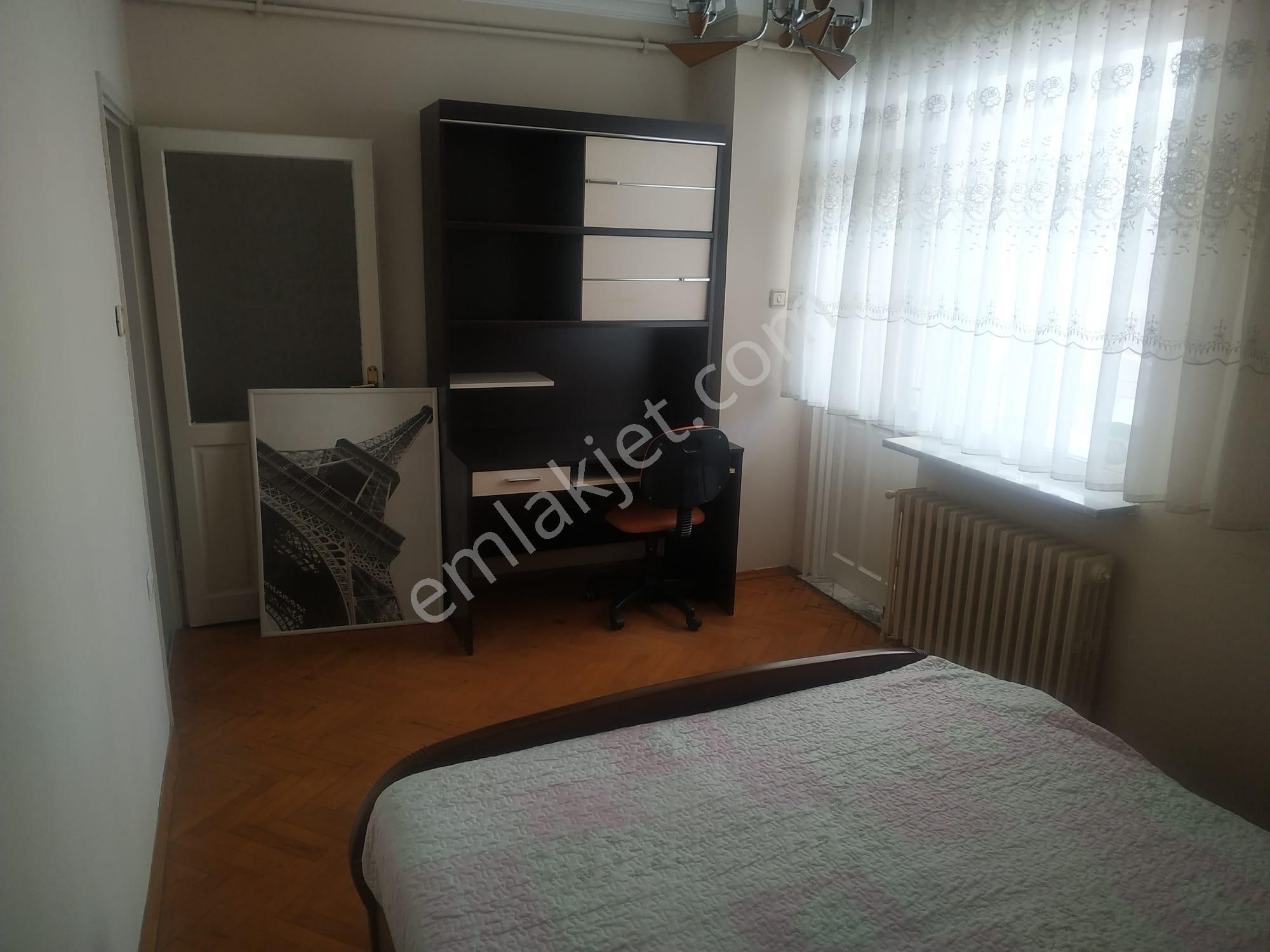 Balıkesir Çarşı Merkezde Eşyalı Satılık 2+1 Daire - Görsel 4