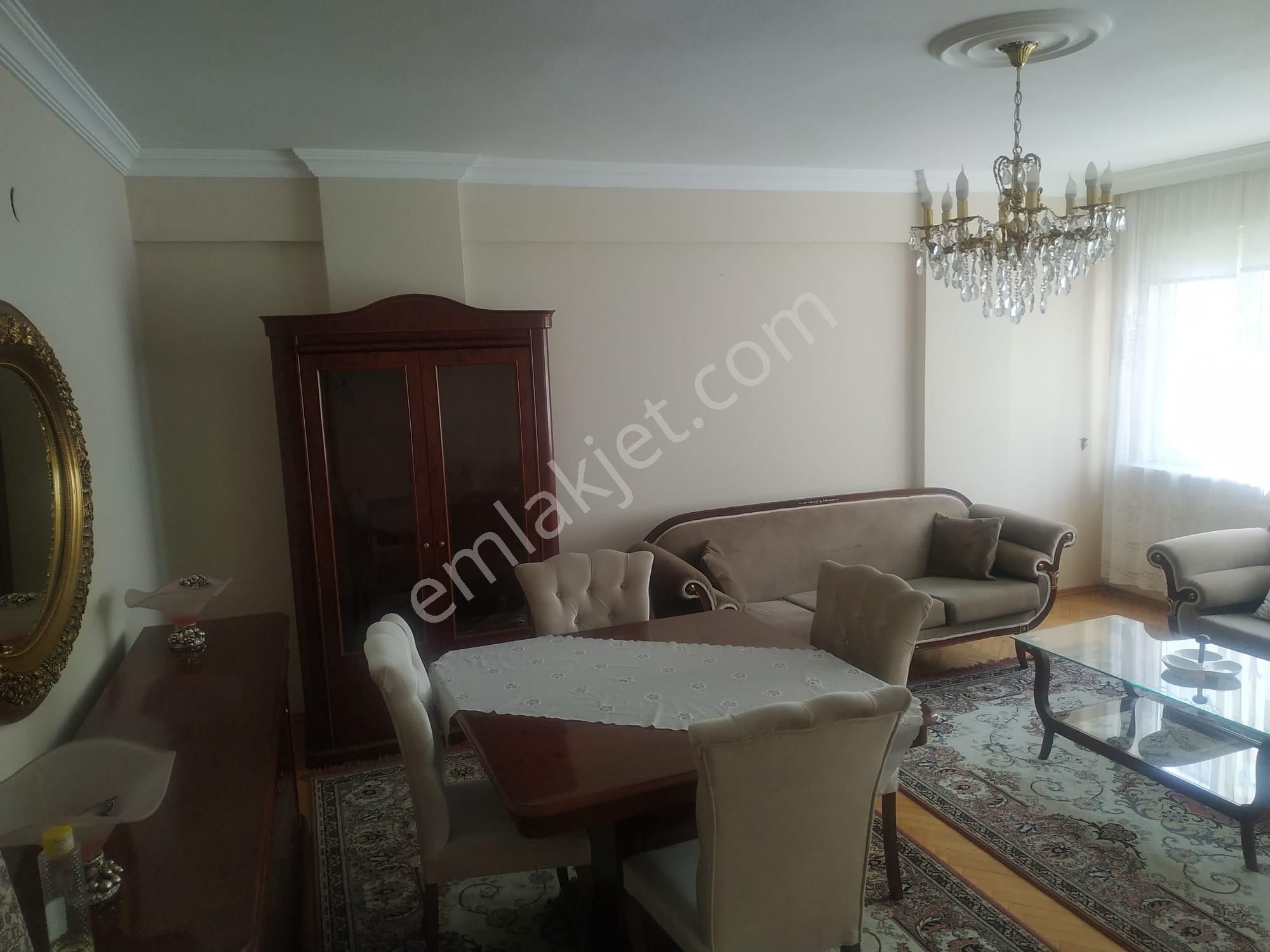 Balıkesir Çarşı Merkezde Eşyalı Satılık 2+1 Daire - Görsel 2