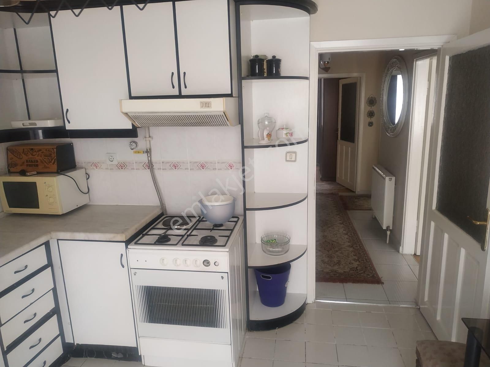 Balıkesir Çarşı Merkezde Eşyalı Satılık 2+1 Daire - Görsel 9