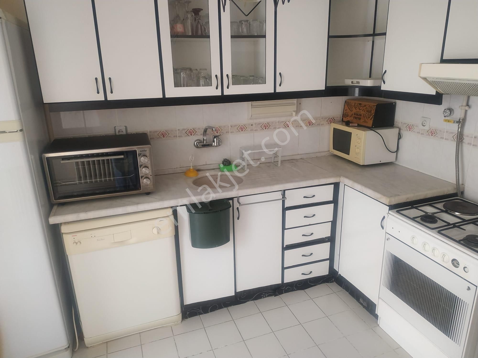 Balıkesir Çarşı Merkezde Eşyalı Satılık 2+1 Daire - Görsel 8