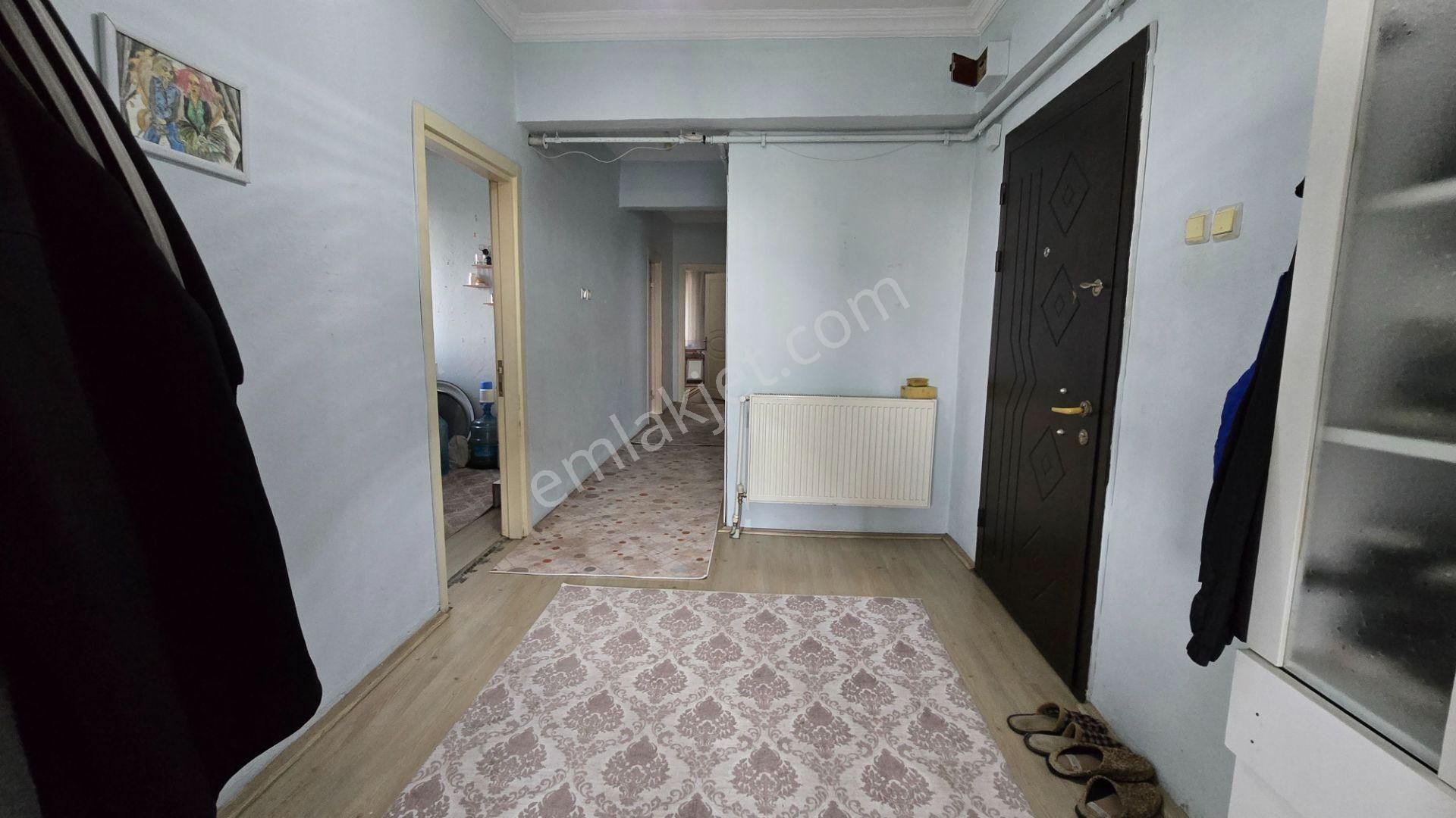 Remax Canbek Tarba-cadde Üzerı Satılık 3+1 - Görsel 2