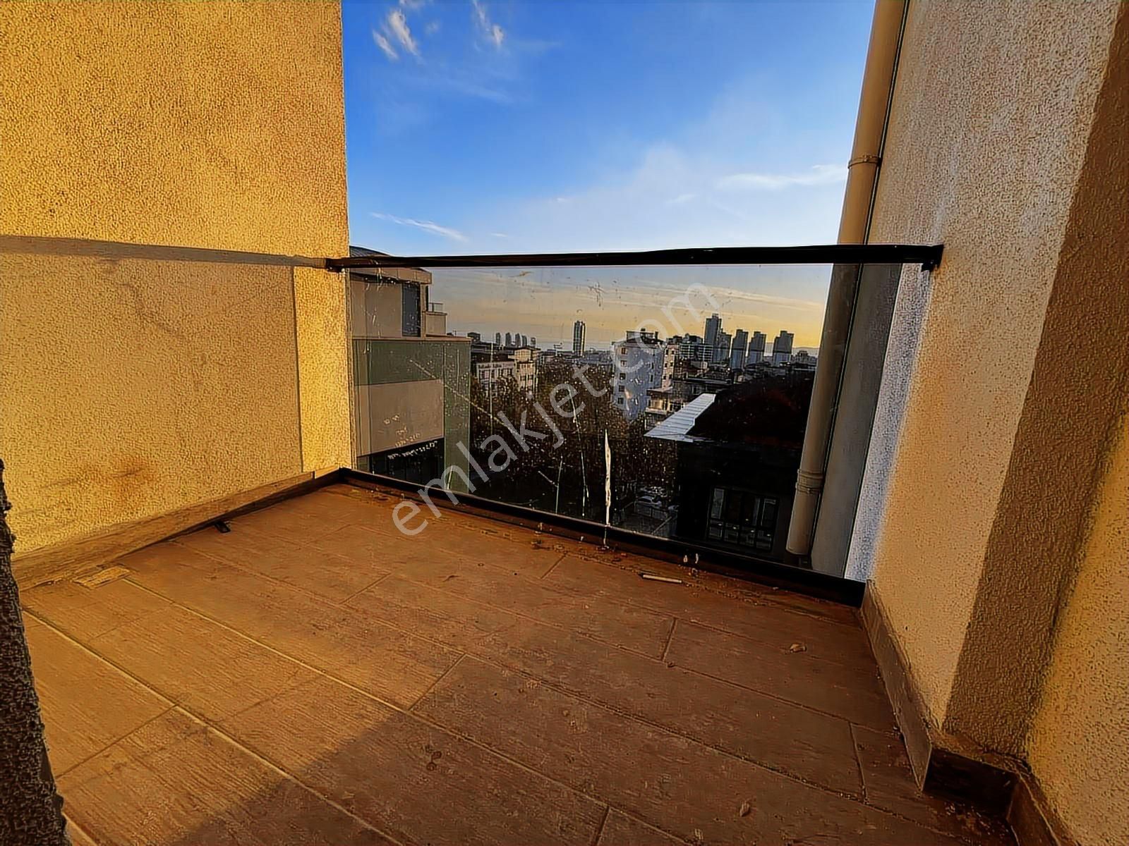 Kartal Royal Garden Yakacık'ta Deniz Manzaralı Satılık 2+1 - Görsel 14