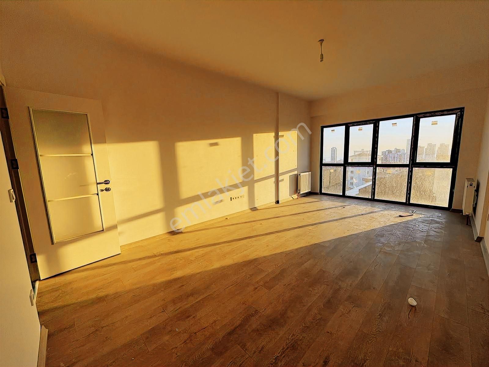 Kartal Royal Garden Yakacık'ta Deniz Manzaralı Satılık 2+1 - Görsel 11