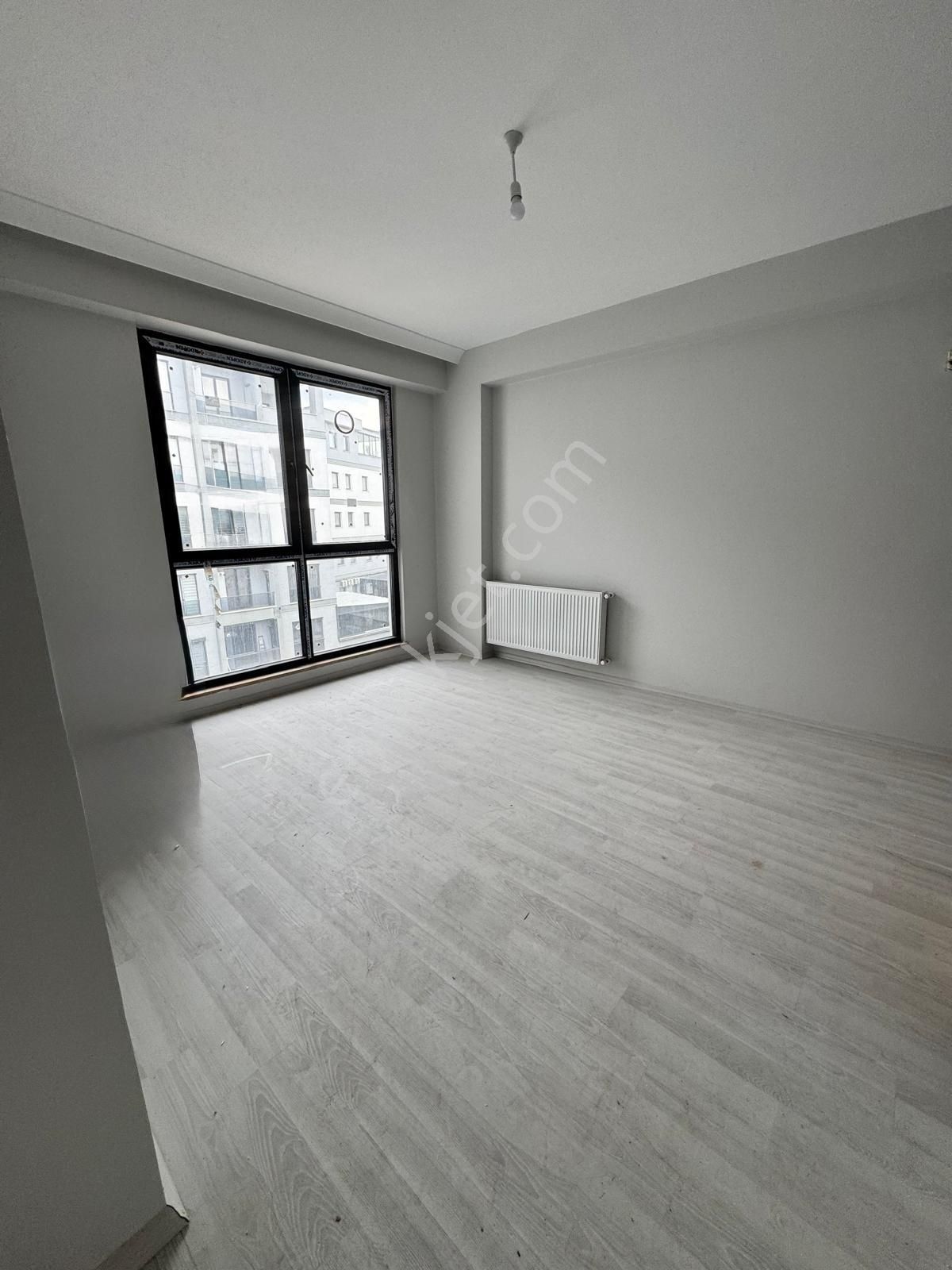 Çekmeköy Nişantepe Cadde Evlerinde 1+1 Satılık Daire - Görsel 6