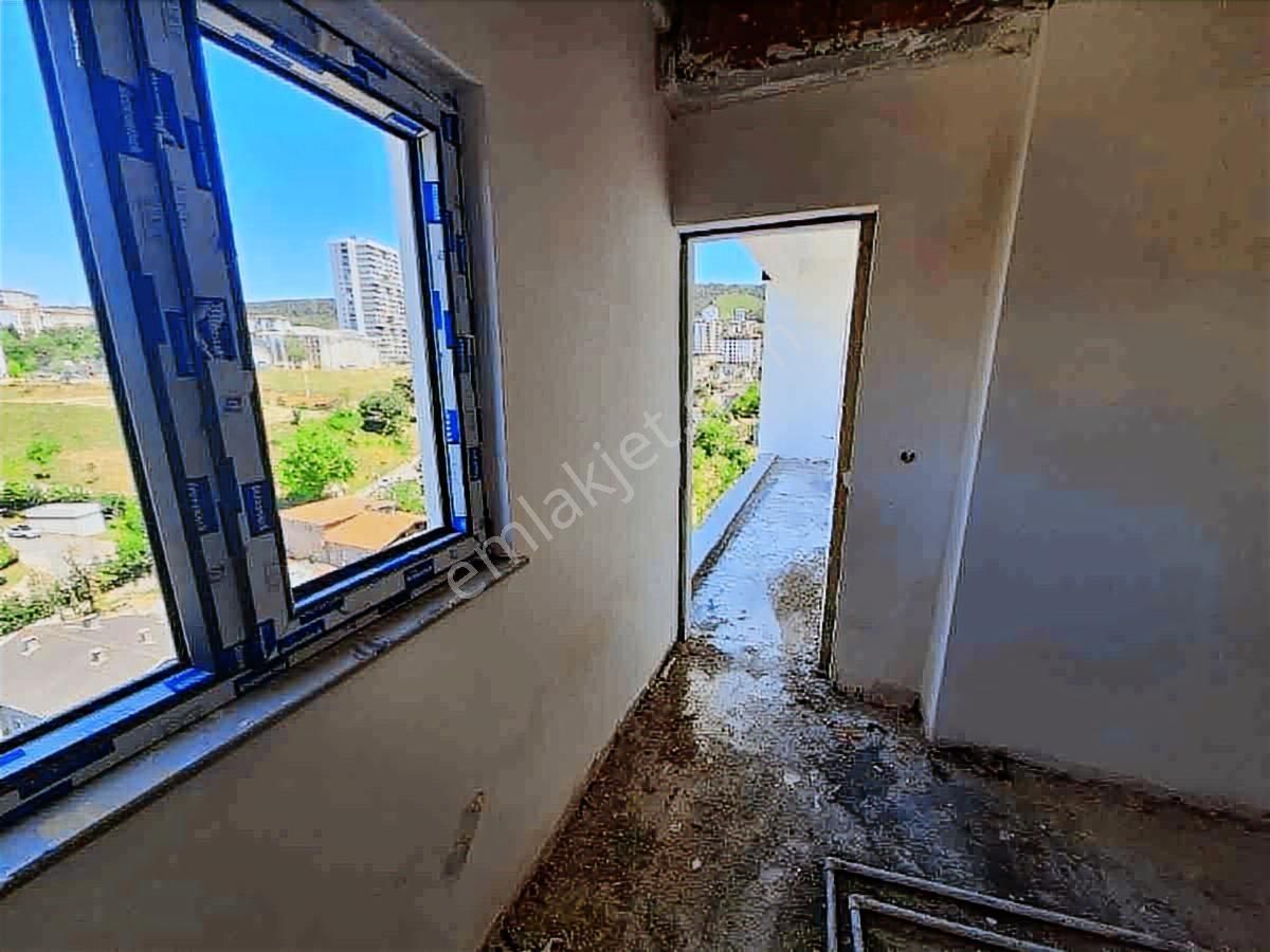 Kartal Yakapark Projesinde Satılık 2+1 Daire - Görsel 2
