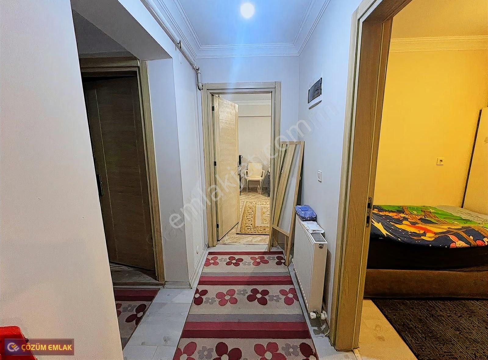 Çözüm Emlak'tan 2+1 Eşyalı Karanlıksız Ara Kat Satılık Daire - Görsel 12