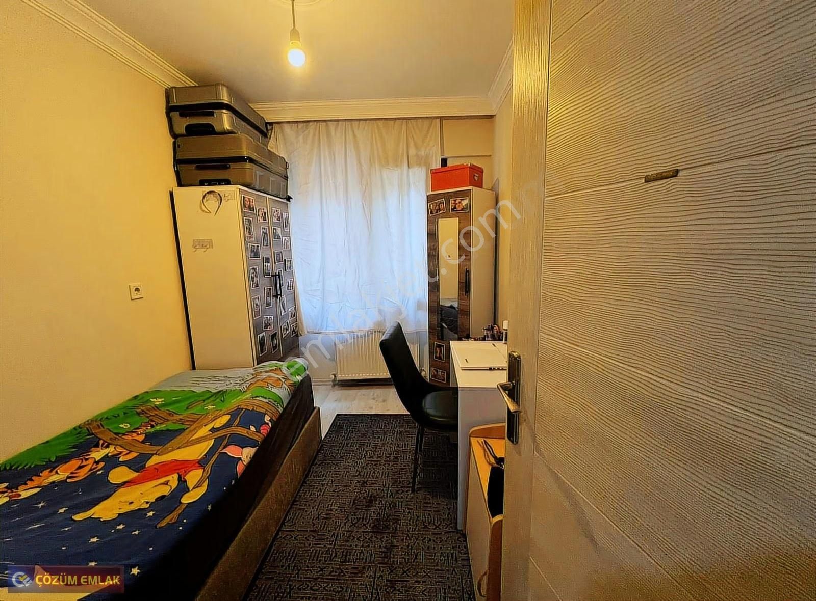 Çözüm Emlak'tan 2+1 Eşyalı Karanlıksız Ara Kat Satılık Daire - Görsel 10