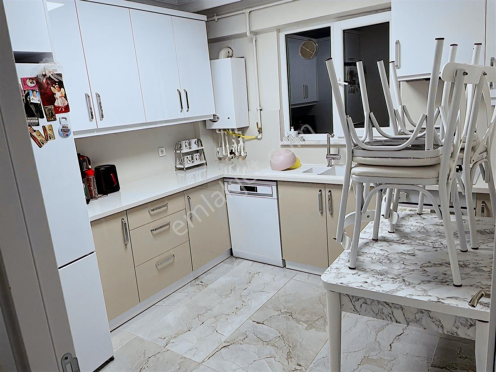 Karlıktepe'de Satılık Geniş 3+1 Daire - Görsel 4