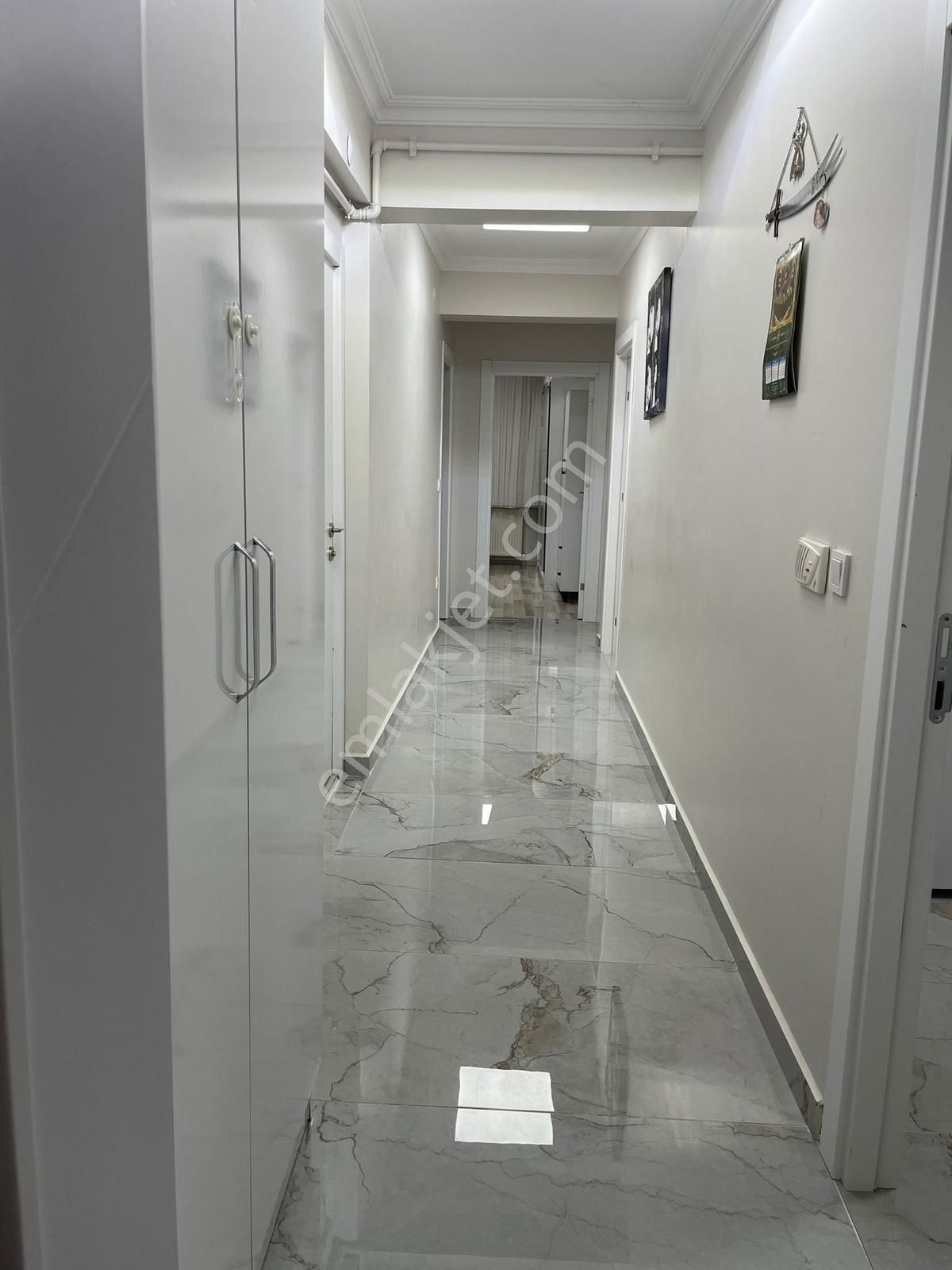 Karlıktepe'de Satılık Geniş 3+1 Daire - Görsel 2