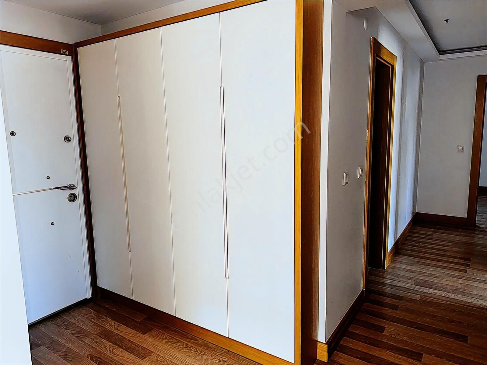 Pendik Elite Side Sitesinde Deniz Manzaralı 3+1 Kiralık Daire - Görsel 29