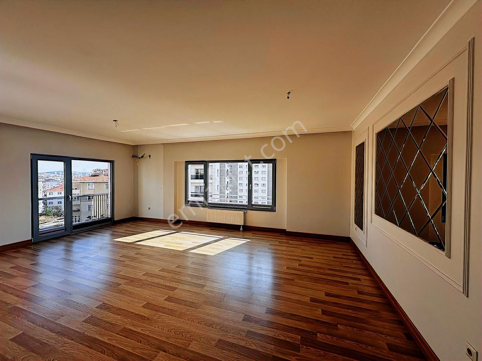 Pendik Elite Side Sitesinde Deniz Manzaralı 3+1 Kiralık Daire - Görsel 20