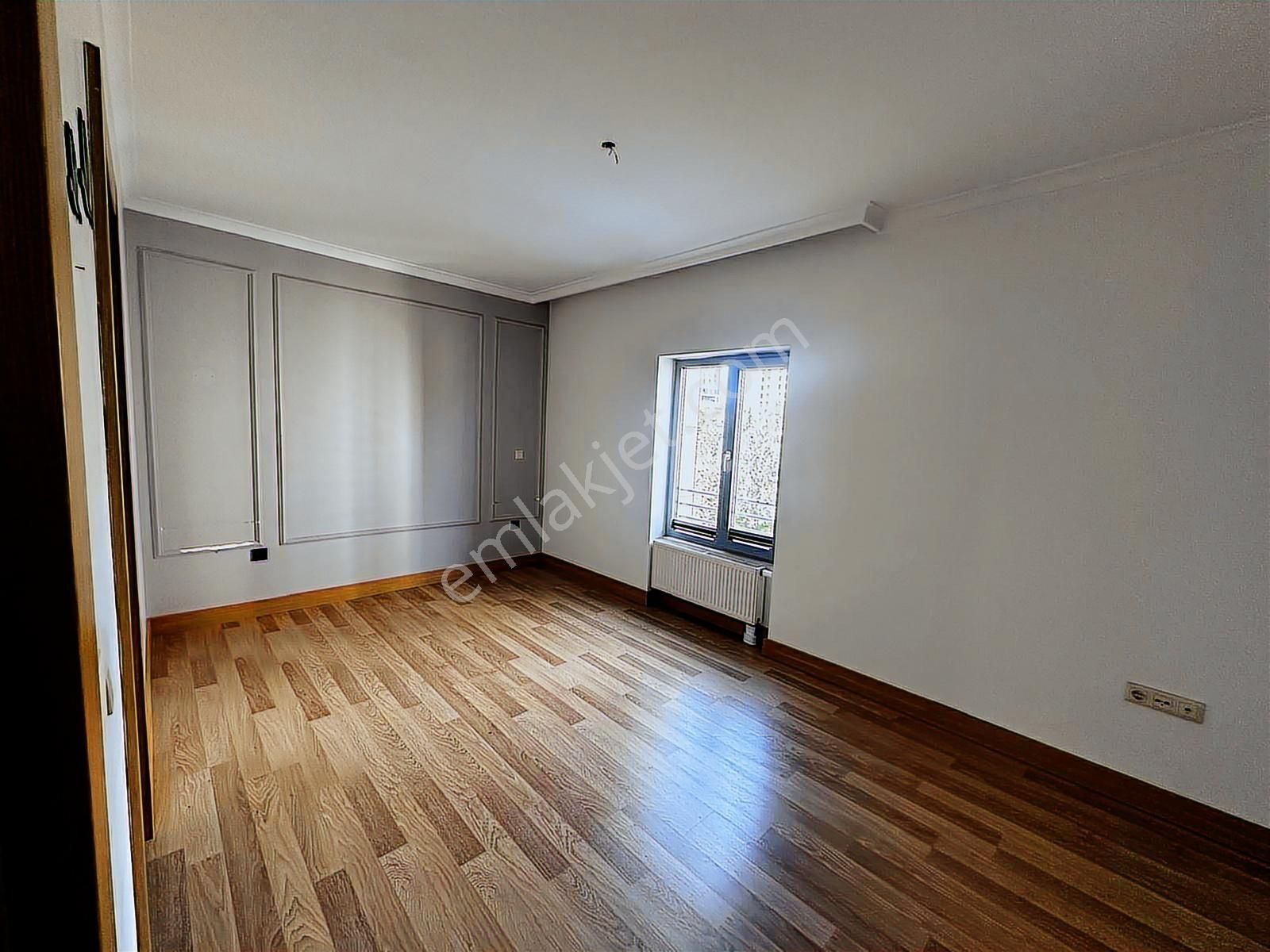 Pendik Elite Side Sitesinde Deniz Manzaralı 3+1 Kiralık Daire - Görsel 2