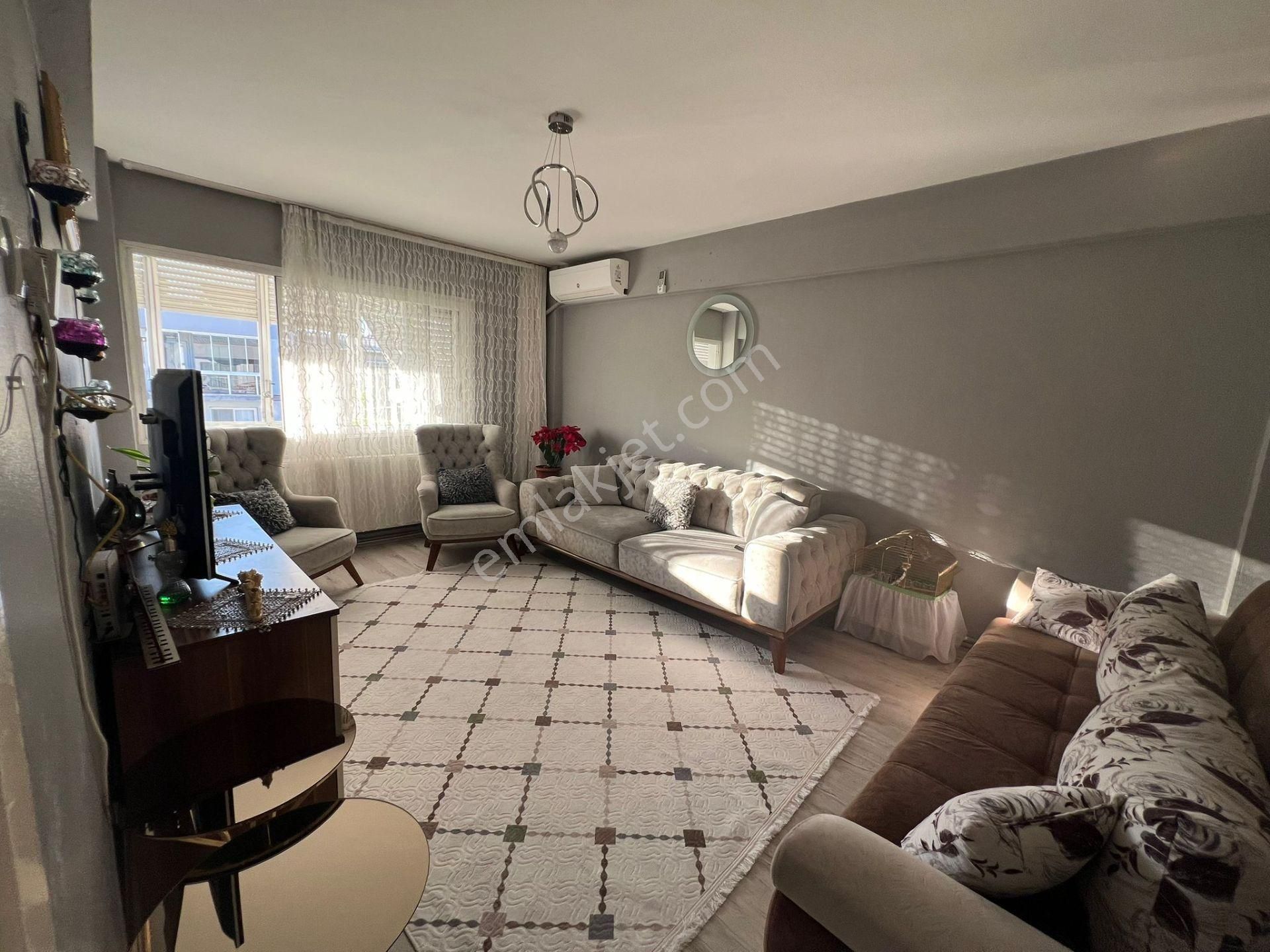 Acil Konak Zeytinlik Mahde 2+1 85m2 D.gazlı Ayrı Mutfak Bakımlı Daire - Görsel 3