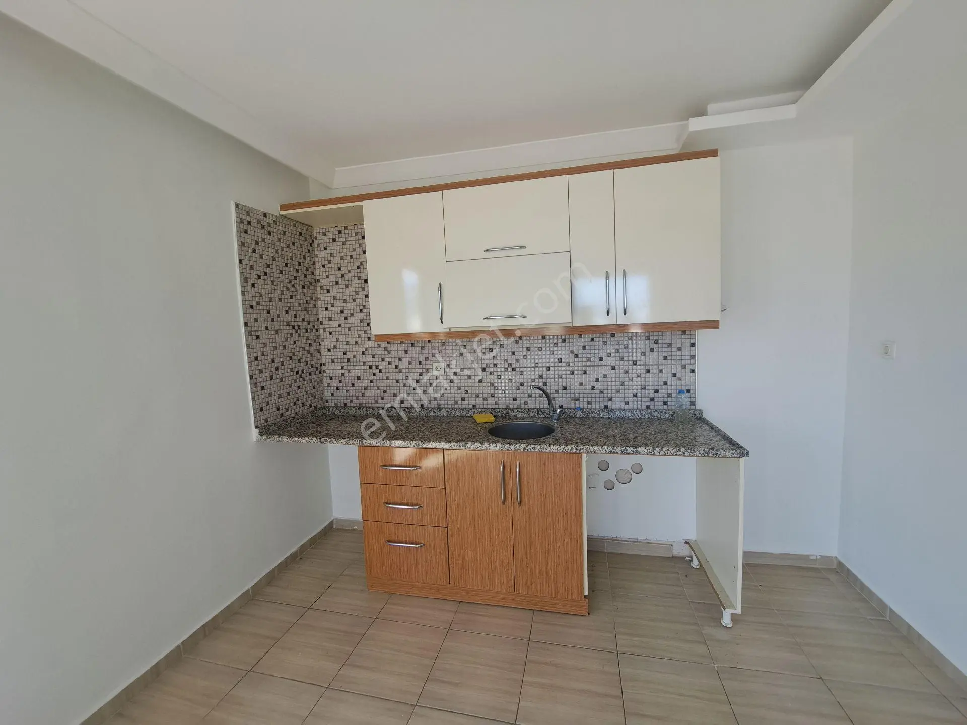 İzmir Menderes Gümüldür De Denize 70 M Satılık 2+1 Daire - Görsel 4