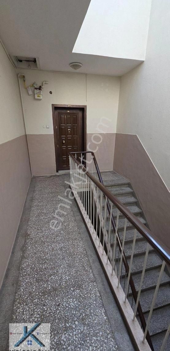 Kiralık 3+1, Esat Cad. Sonunda, 3. Katta, 3 Cepheli, Kombili, Bakımlı Yapılı - Görsel 23