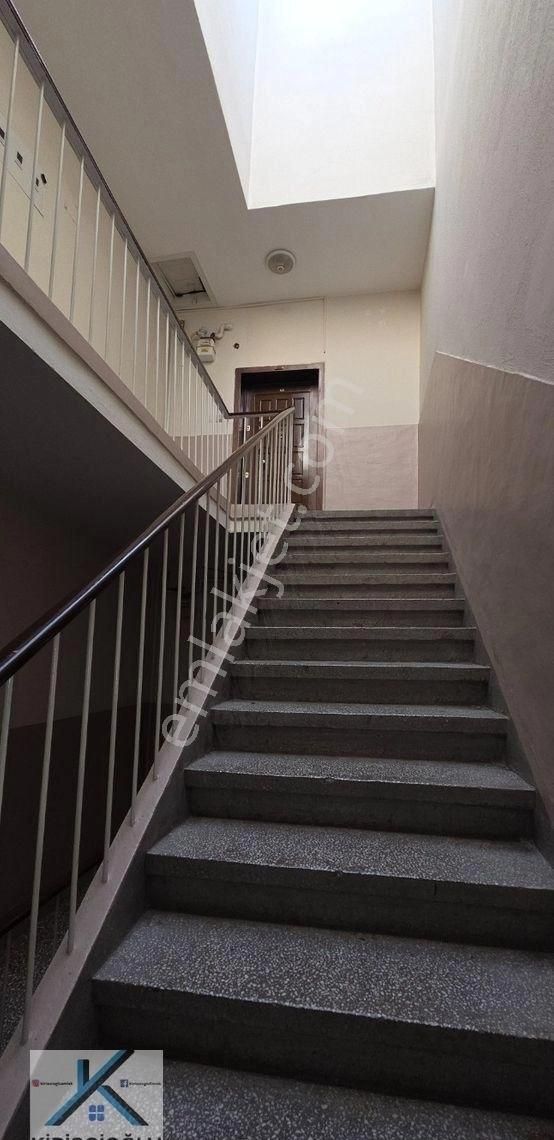 Kiralık 3+1, Esat Cad. Sonunda, 3. Katta, 3 Cepheli, Kombili, Bakımlı Yapılı - Görsel 25