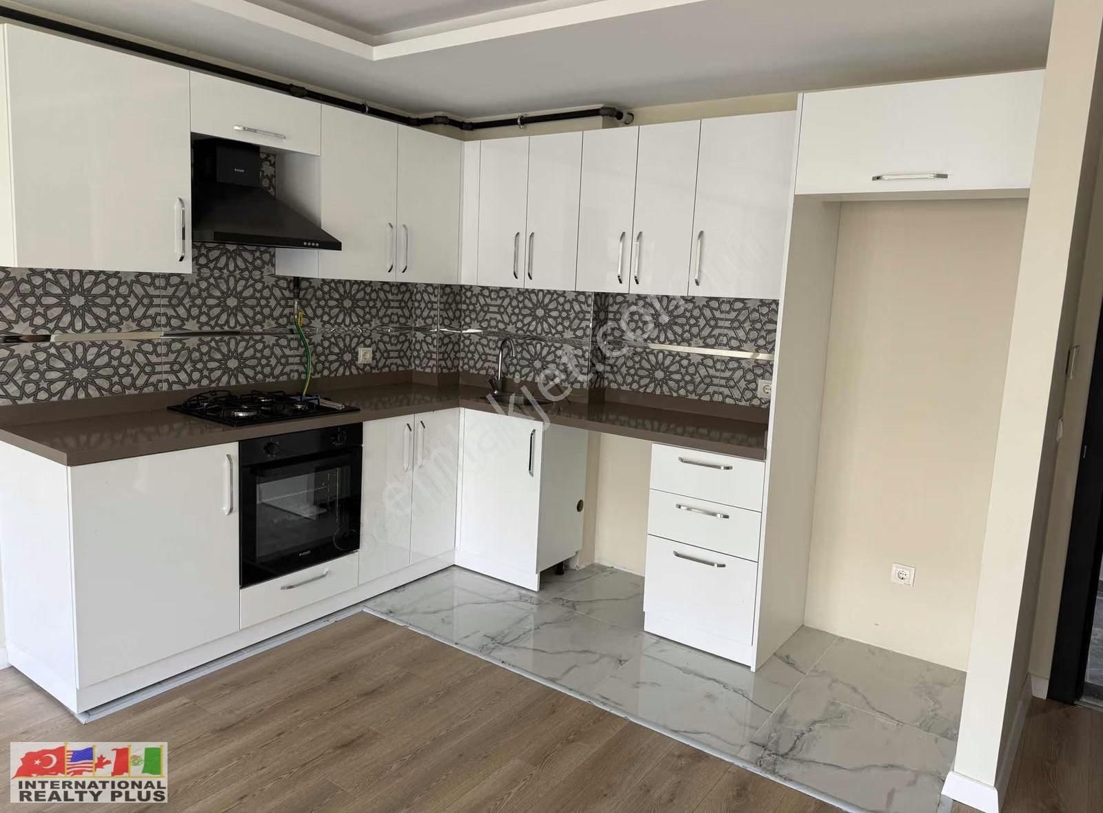 Sima Garden Sitesi Geniş Peyzaj Manzaralı Balkonlu Kiralık 1+1 - Görsel 8